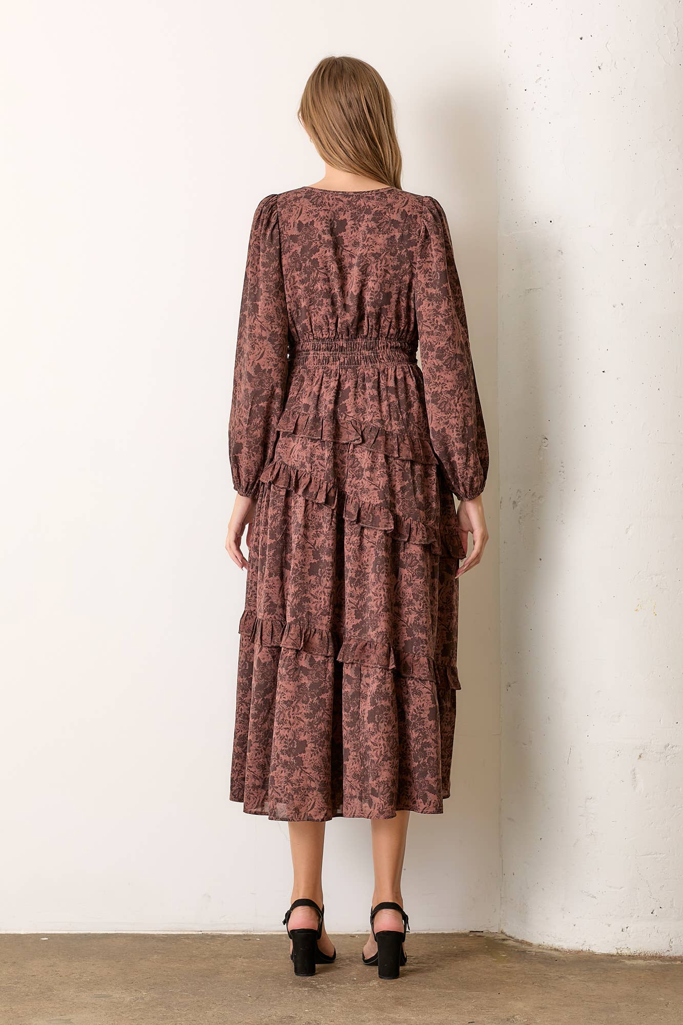 Fall Night boutique style from Ivy & Grace womens boutique