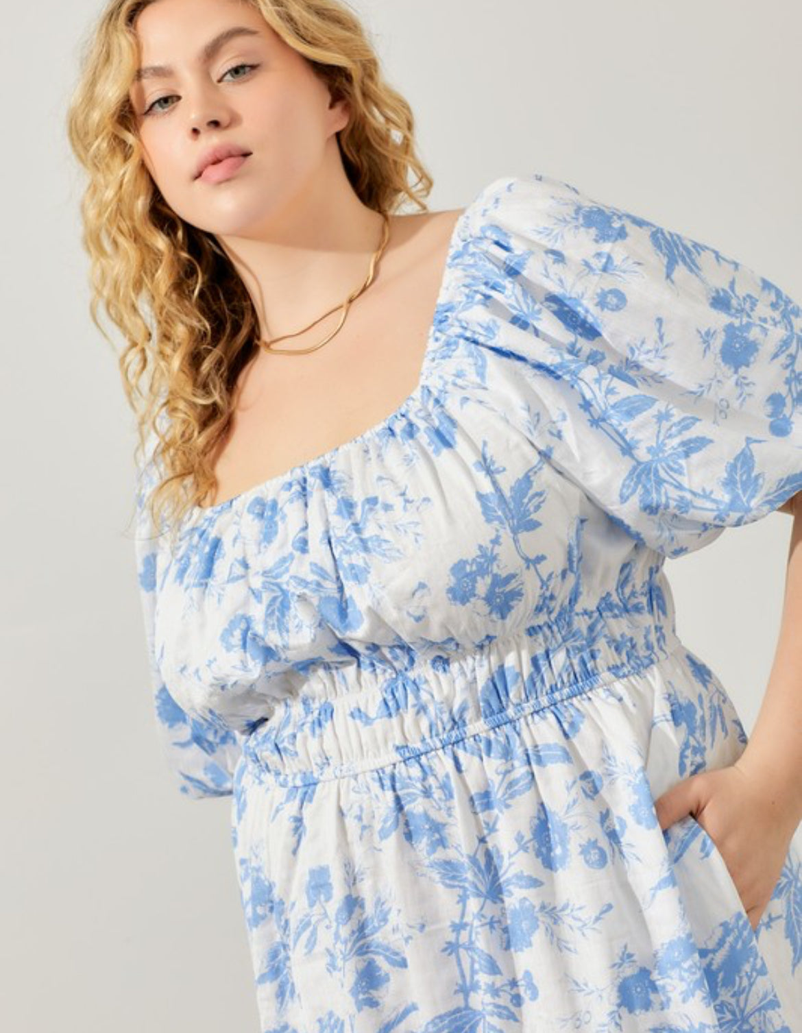 Blue Floral boutique style from Ivy & Grace womens boutique