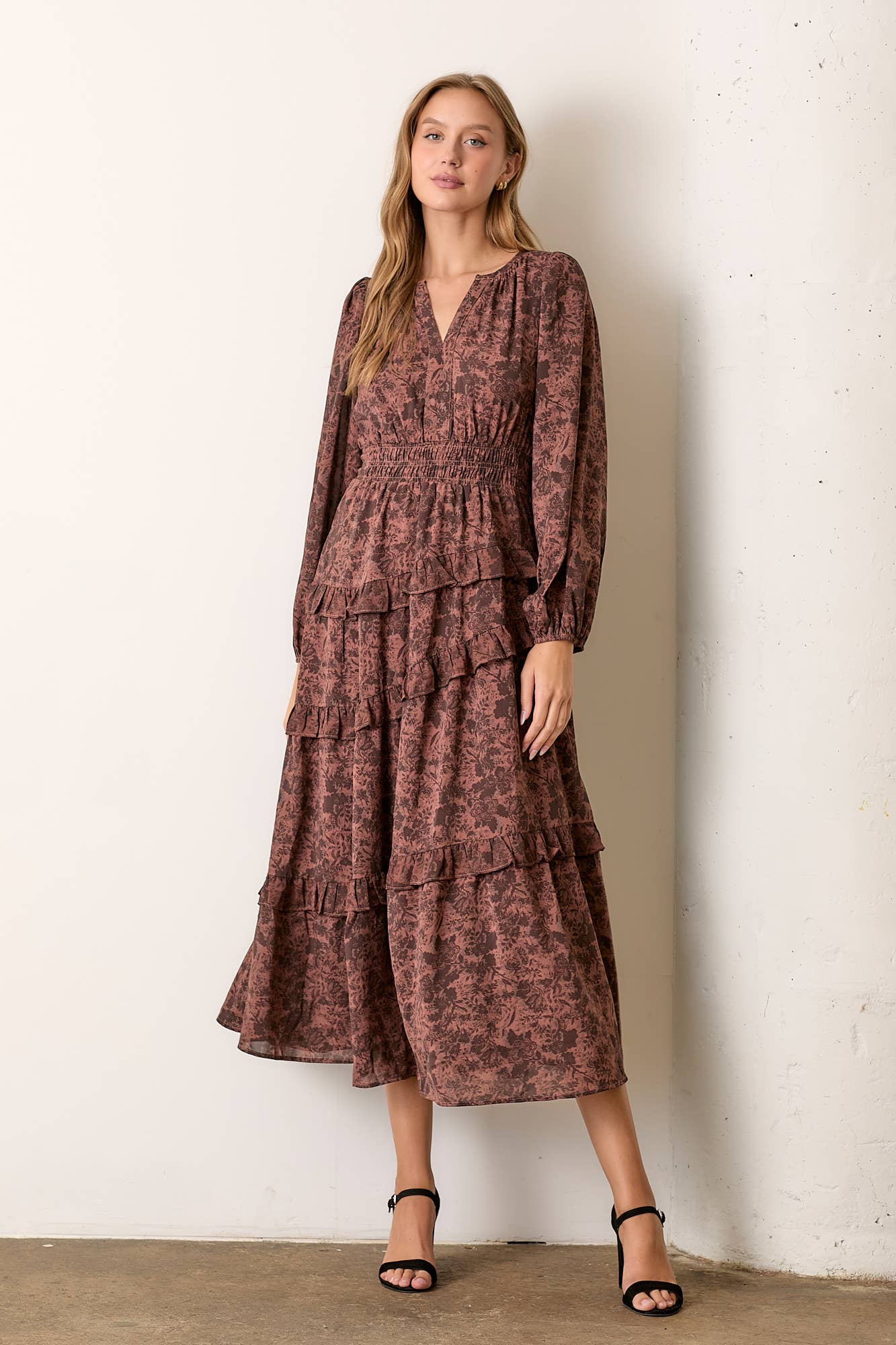 Fall Night boutique style from Ivy & Grace womens boutique