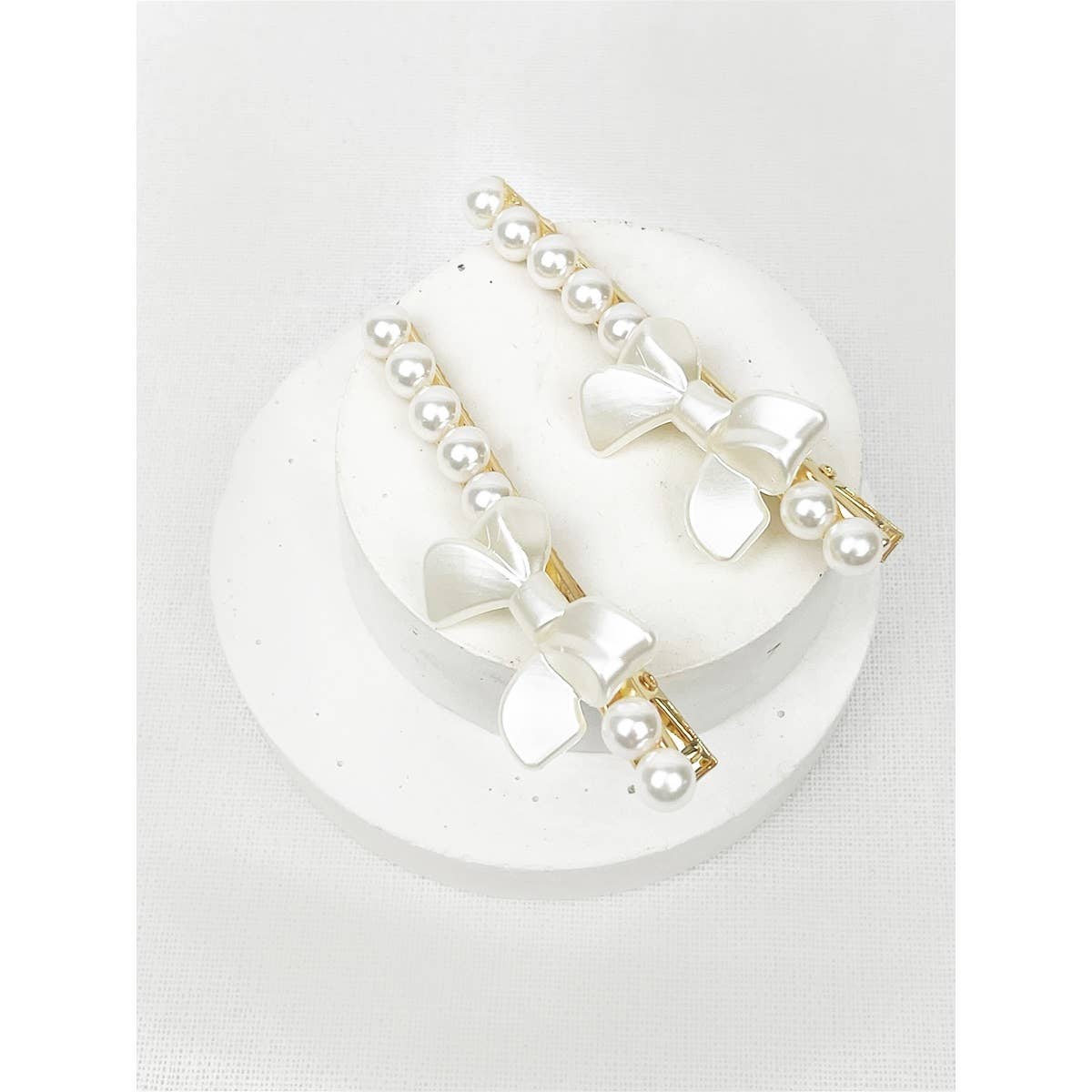 Bow Pearl Hair Pin boutique style from Ivy & Grace womens boutique