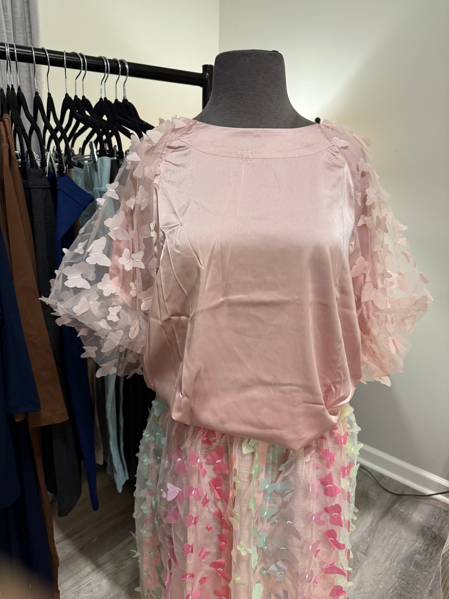 Butterfly Top top from Ivy & Grace womens boutique