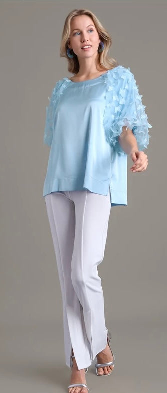 Butterfly Top top from Ivy & Grace womens boutique