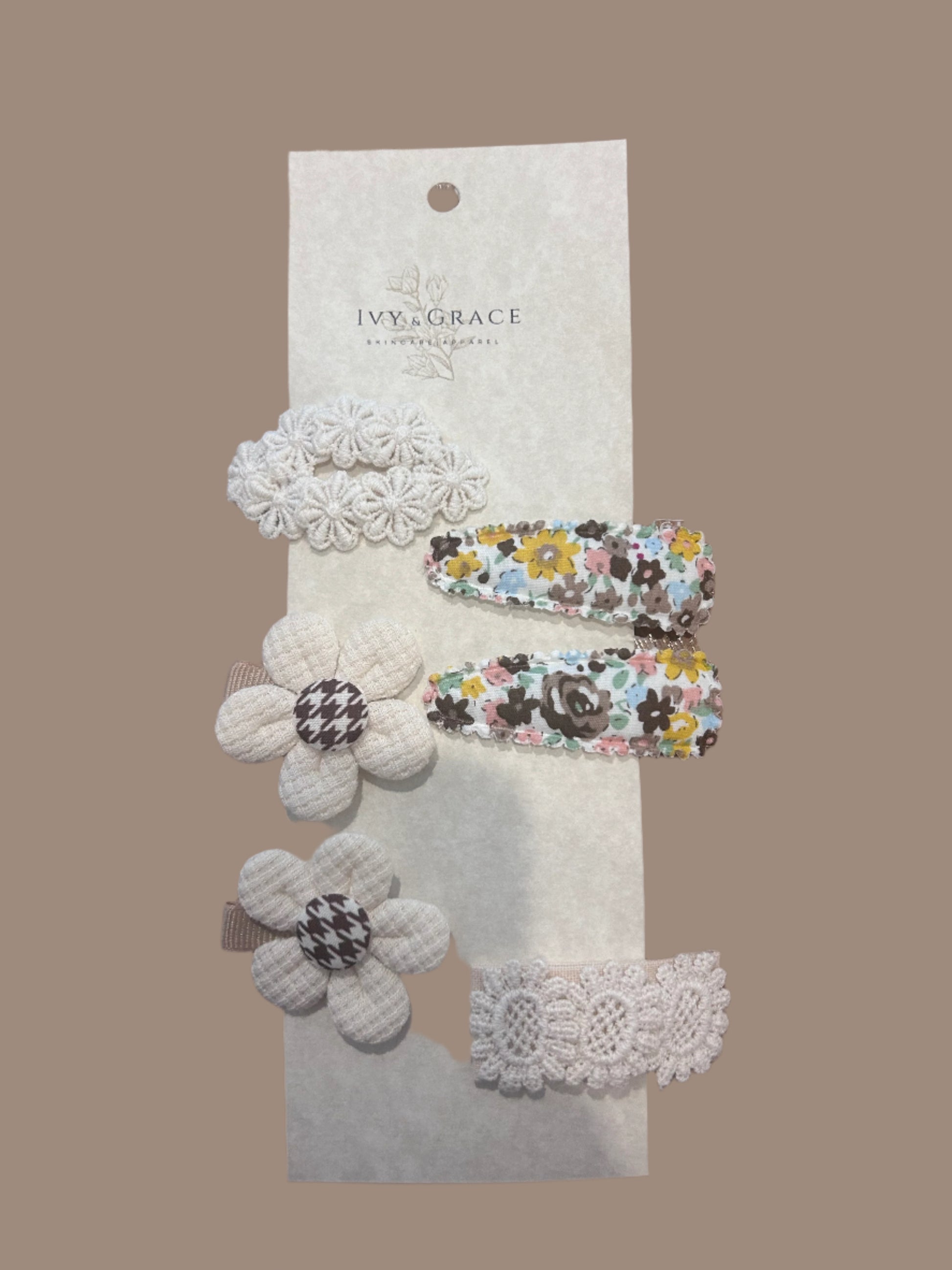 Houndstooth Floral Hair Clip Set boutique style from Ivy & Grace womens boutique