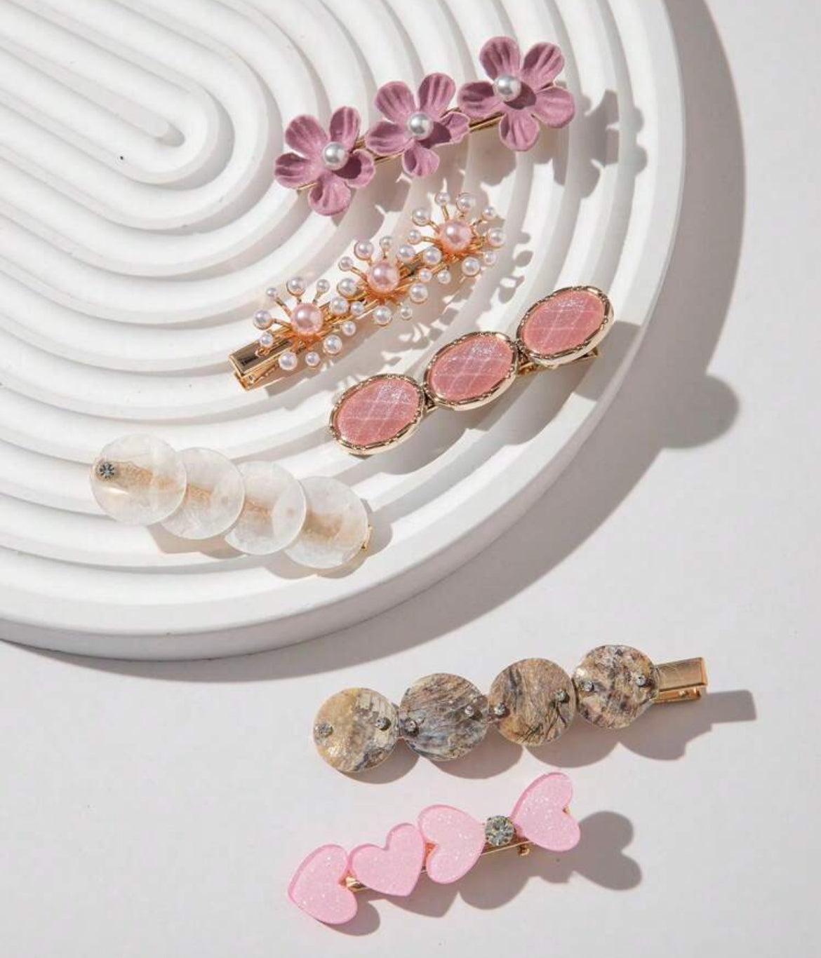 Daisy Clips boutique style from Ivy & Grace womens boutique