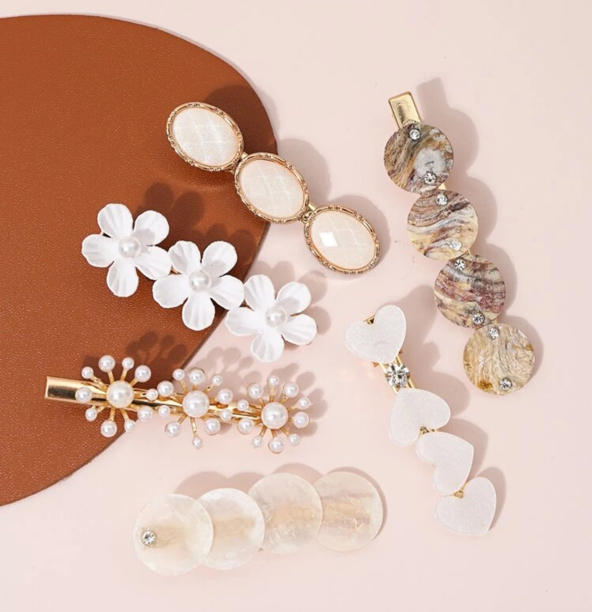 Daisy Clips boutique style from Ivy & Grace womens boutique