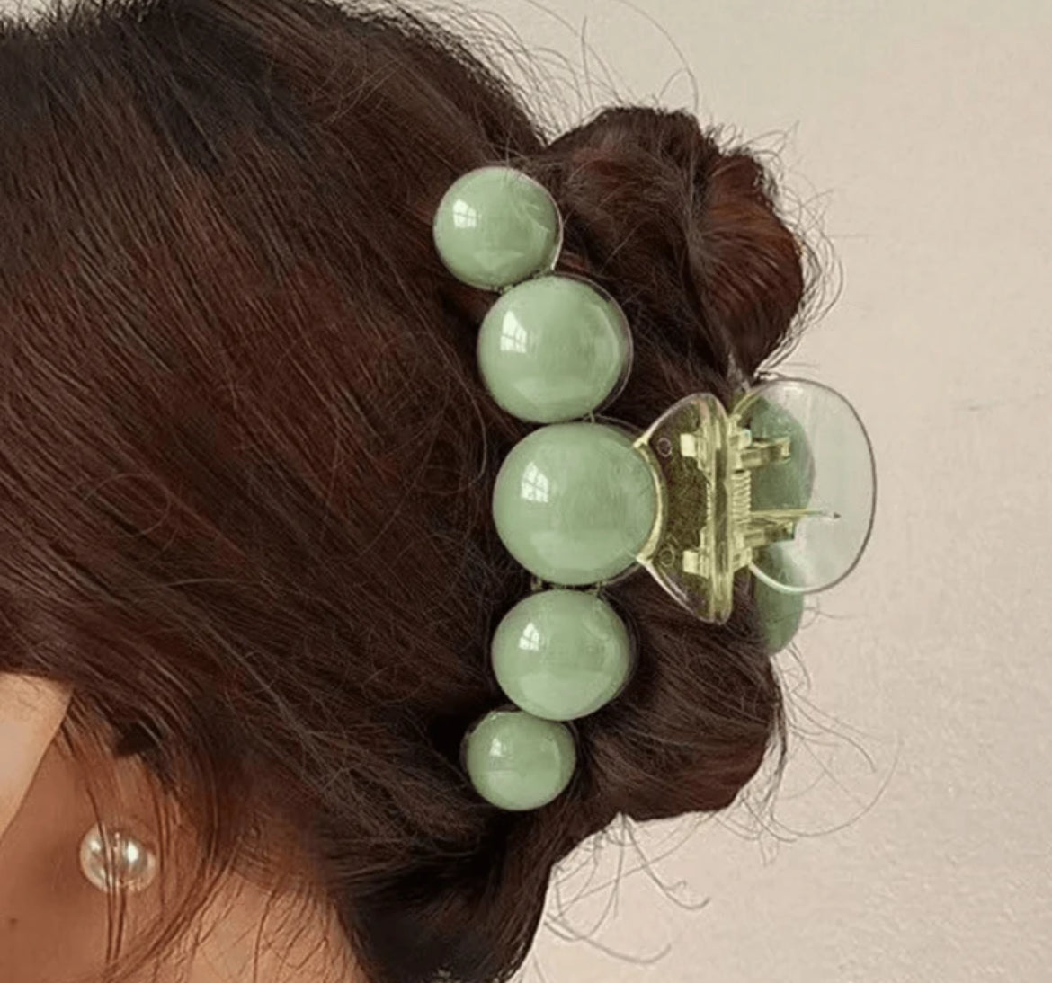 Bubble Hair Clip boutique style from Ivy & Grace womens boutique