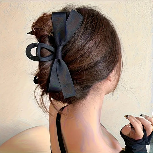 Bow Clip boutique style from Ivy & Grace womens boutique